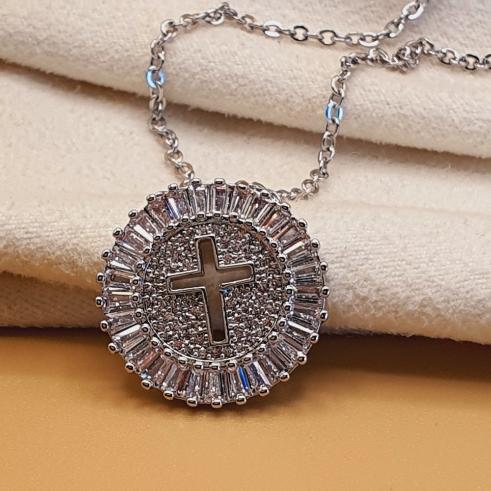 💎Shiny Round Cross Carved CZ Full  Silver Plated Dainty Necklace,, INDN8638 - Picture 3 of 5